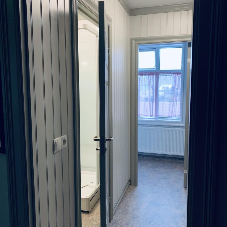 Bathroom on residency floor in Kvennaskólinn. Picture: Textile Center.