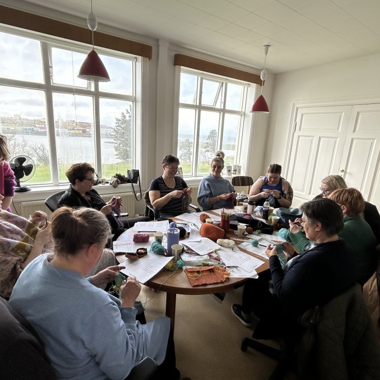 Námskeið í Kvennaskólanum. Ljósmynd: Textílmiðstöð Íslands