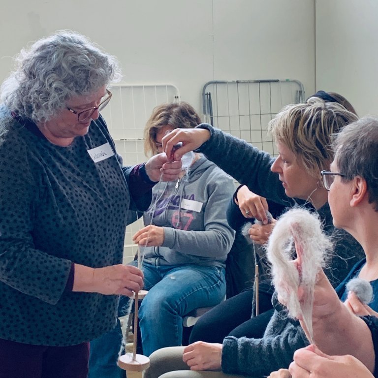 Workshop with Deborah Gray 2019. Photo credit: Textile Center.