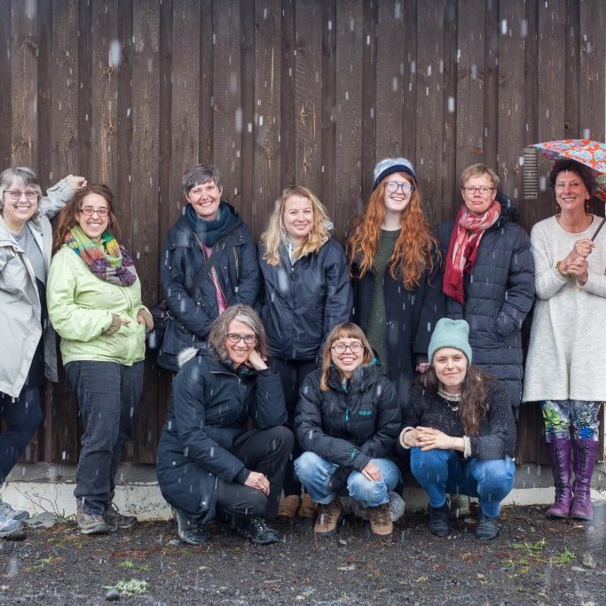 May 2018. Laureen Andrews, Catherine Ferland, Cornelia Theimer Gardella, Emily Yurkevicz, Georgia Connolly, Julia Boros, Tove Petersen
Vordere Reihe: Anne Greenwood Rioseco, Catie Palmer, Jessica Mordine Young. Picture: Kurt Gardella.