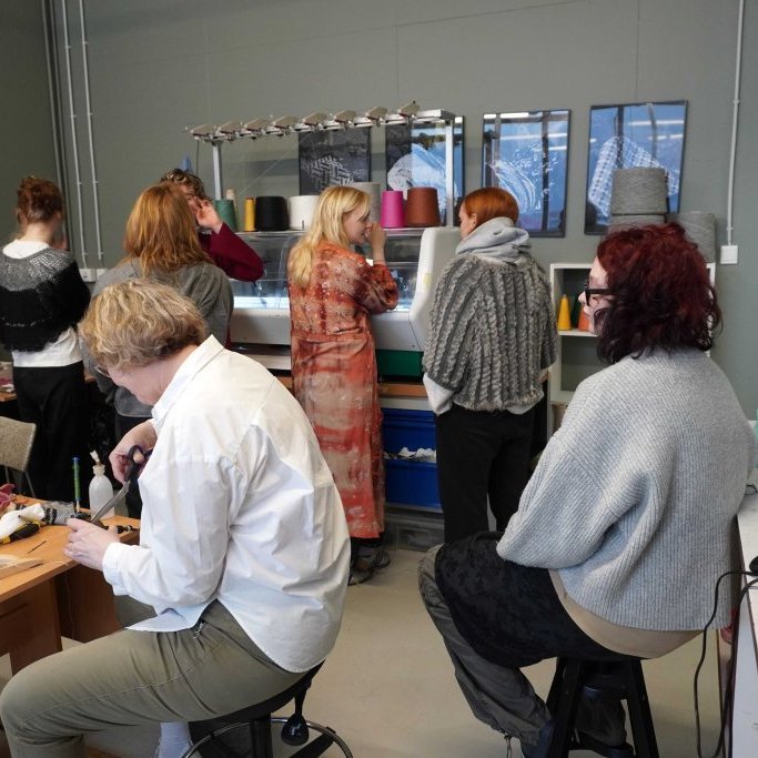 Students from the Iceland University of the Arts in the TextileLab. Study visit November 2024. Image: Textile Center