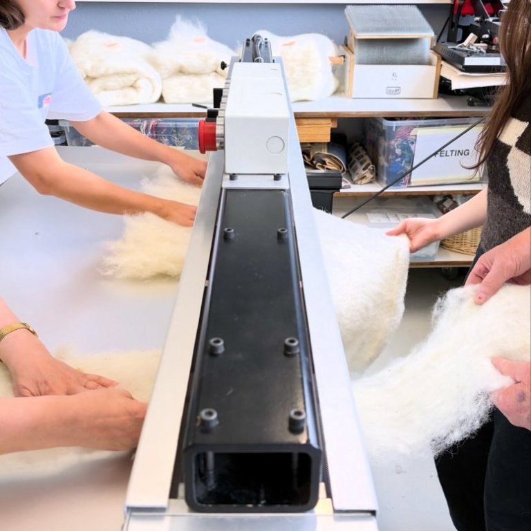 Trying out different wool blends - felting with the felt loom.