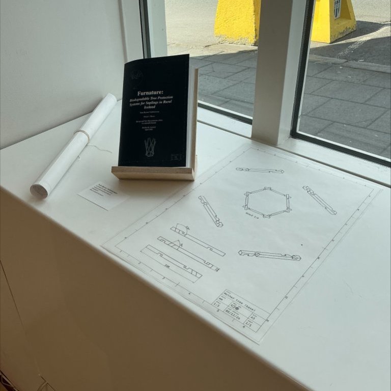 In May 2026, Tumi Bjartur Valdimarsson presented his final project for LHÍ, working with wool waste and the felt loom in the TextileLab.