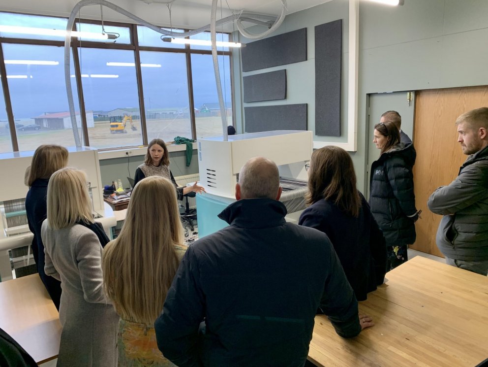 Haustþing SSNV 2021 - þingfulltrúar í heimsókn í TextílLab